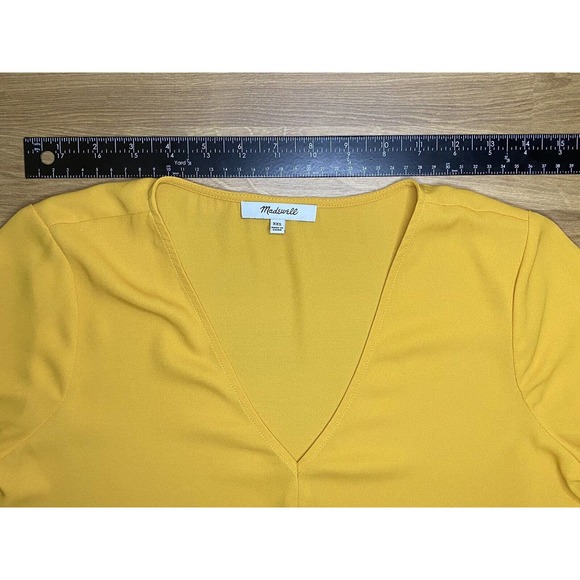 Madewell Shirt Women's Size XXS Novel Tie-Front V-neck Top Color Yellow Mustard - Picture 3 of 8